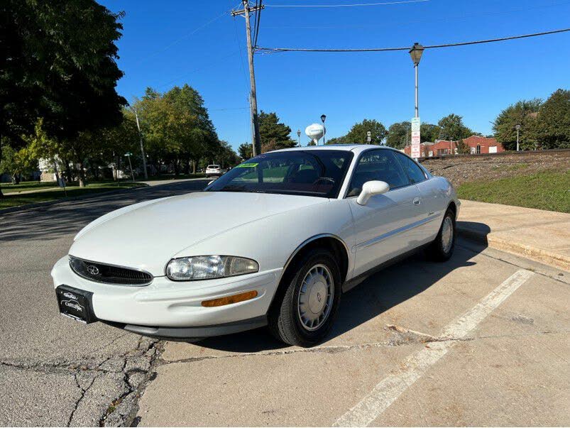 1995 Buick Riviera Coupe FWD for sale in Brookfield, IL – photo 4