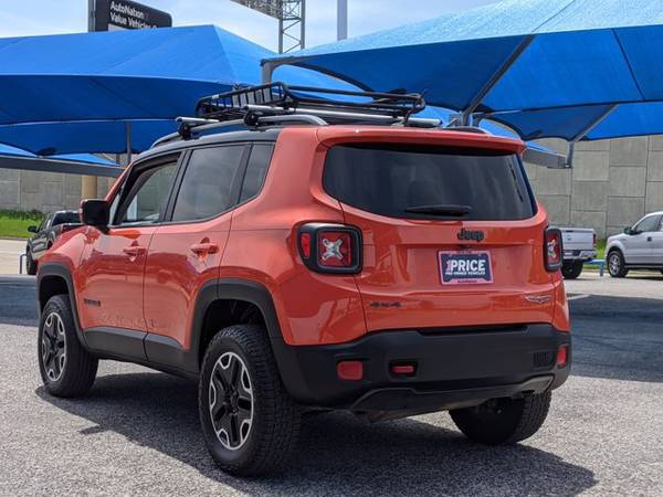 2015 Jeep Renegade Trailhawk 4x4 4WD Four Wheel Drive SKU: FPB42347 for sale in North Richland Hills, TX – photo 9