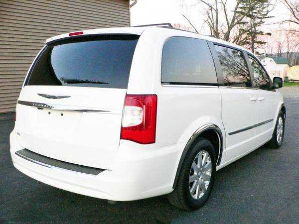13 Chrysler Town Country Touring, Dodge Caravan. We Finance Every1!... for sale in binghamton, NY – photo 5