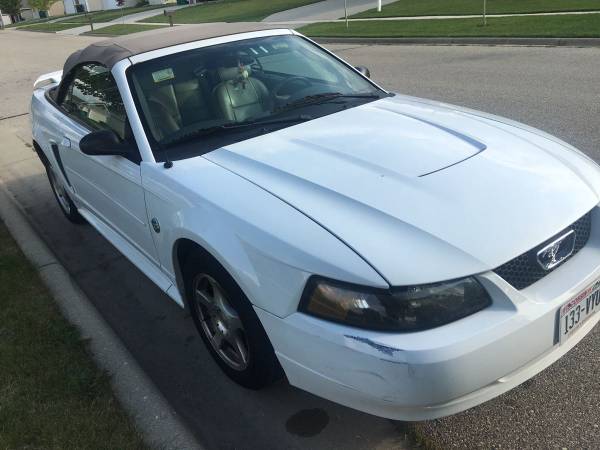 2004 Ford Mustang Convertible for sale in milwaukee, WI