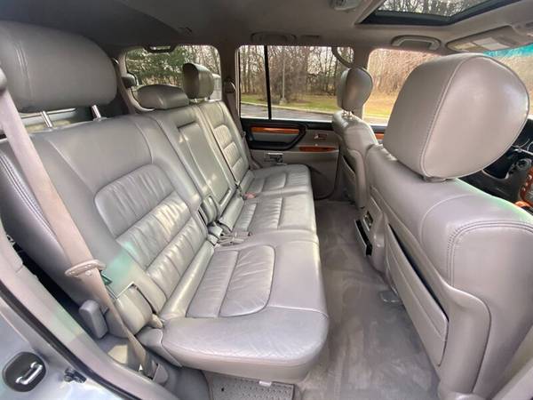 2004 Lexus LX 470: 4 Wheel Drive 3rd Row Seating SUNROOF for sale in Madison, WI – photo 15
