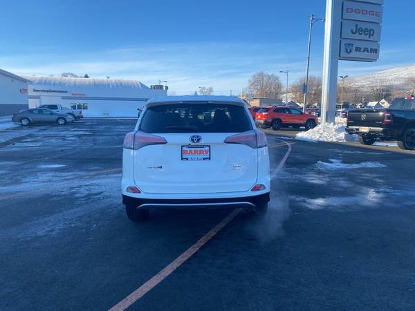 2018 Toyota RAV4 XLE AWD - - by dealer - vehicle for sale in Wenatchee, WA – photo 6