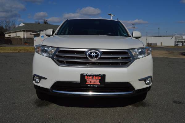 2013 TOYOTA HIGHLANDER PLUS/SE AWD 3RD ROW SEATS 1 OWNER - cars & for sale in MANASSAS, District Of Columbia – photo 2