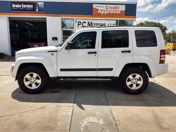2012 Jeep Liberty Sport 4x4 - Easy Credit Approval and No Dealer Fees! for sale in Plant City, FL – photo 2
