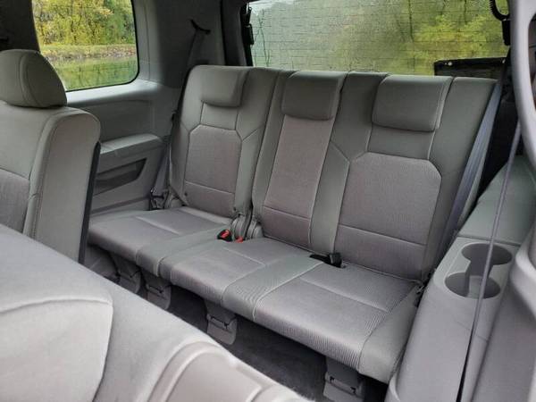 2011 Honda Pilot EX, AWD, 3RD Row Seating, 1-Owner NO Accindts -... for sale in Spencerport, NY – photo 20