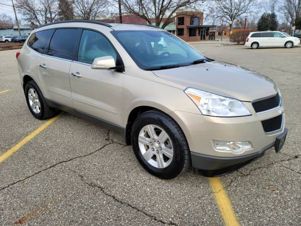 2012 Chevy Traverse LT Cheap Reliable AWD 3RD Row SUV - cars & for sale in Mount Clemens, MI – photo 6