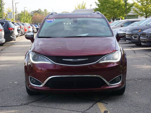 2018 Chrysler Pacifica Limited for sale in Walled Lake, MI – photo 2