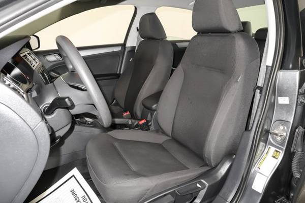 2016 Volkswagen Jetta Sedan, Platinum Gray Metallic for sale in Wall, NJ – photo 13
