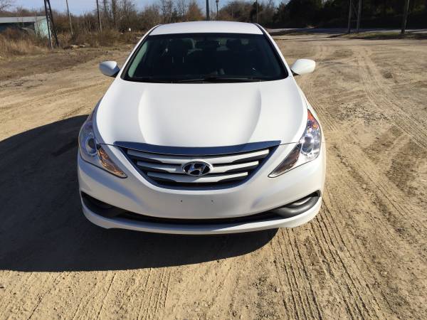 2014 Hyundai Sonata - cars & trucks - by owner - vehicle automotive... for sale in Madison, KY – photo 3