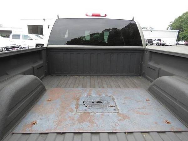 2003 Chevrolet Silverado 2500HD truck 4WD Crew Cab Standard Box LT -... for sale in Albertville, AL – photo 7
