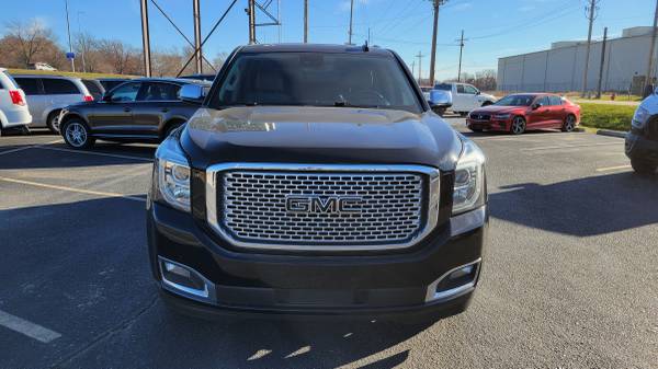 2017 GMC Yukon SLT - - by dealer - vehicle automotive for sale in Lincoln, NE – photo 2
