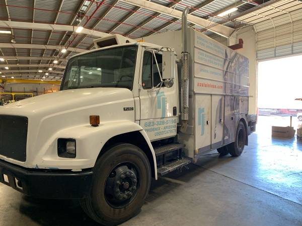 FL 60 Freightliner service utility truck for sale in Phoenix, AZ – photo 2