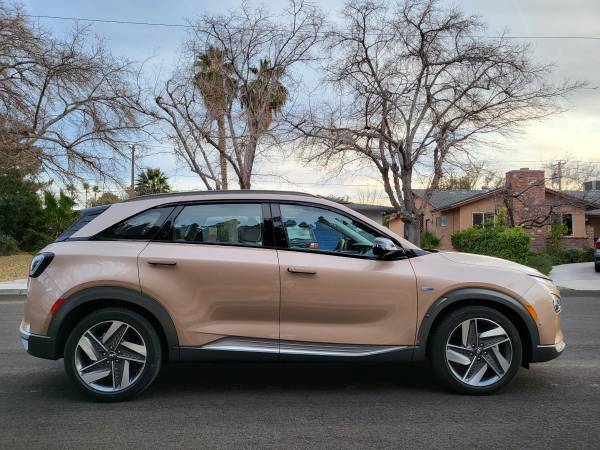 2019 Hyundai Nexo Limited - - by dealer - vehicle for sale in Las Vegas, CA – photo 6