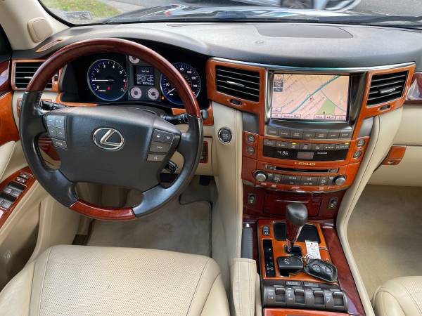 2011 Lexus LX 570 4WD 2 OWNER 0 ACCIDENT - - by for sale in Roanoke, VA – photo 18