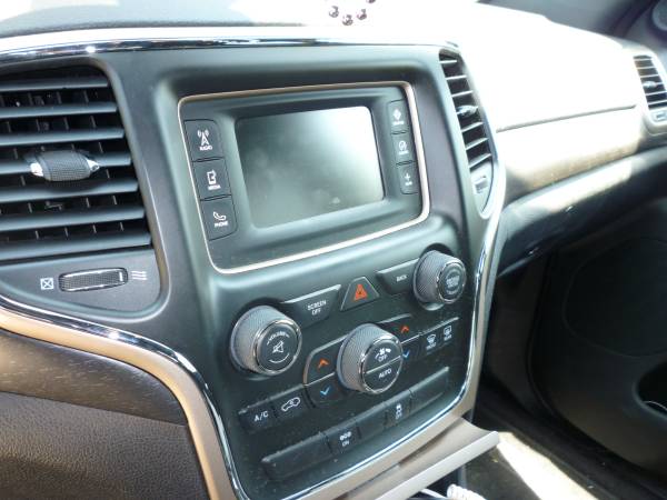 JEEP GRAND LAREDO for sale in New Braunfels, TX – photo 3