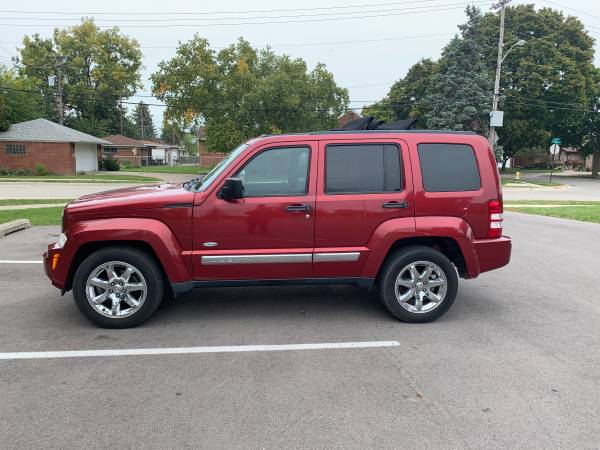 2012 JEEP LIBERTY SPORT LATITUDE 4X4 68k miles fully loaded leather... for sale in Detroit, MI – photo 3