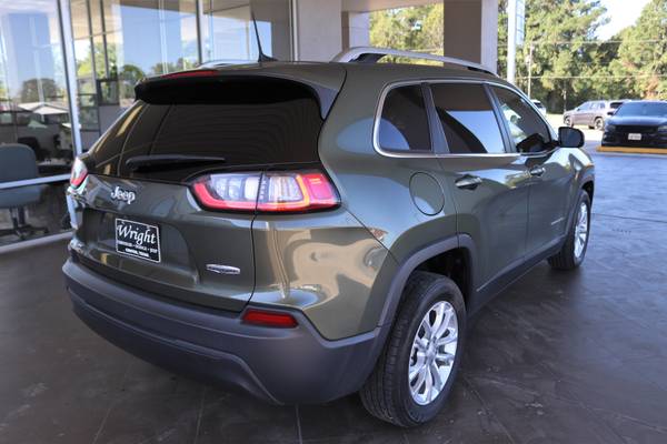 2019 Jeep Cherokee Latitude - cars & trucks - by dealer - vehicle... for sale in Center, TX – photo 4