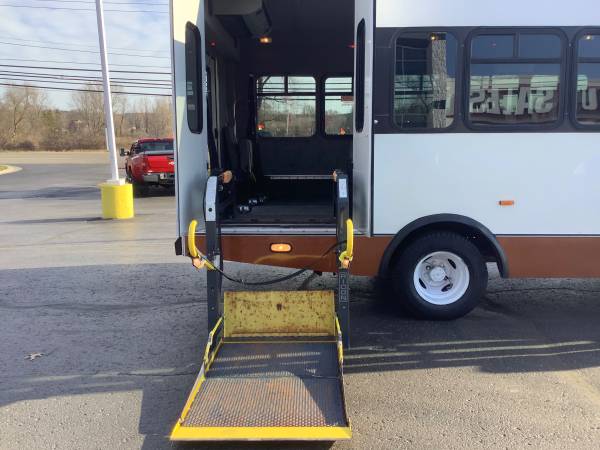 Low Miles! 2012 Ford E-350! Cutaway Bus! Finance Guaranteed! - cars... for sale in Ortonville, MI – photo 20