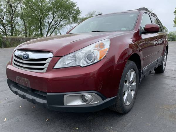 2011 Subaru Outback 2 5i AWD - - by dealer - vehicle for sale in Northmoor, MO