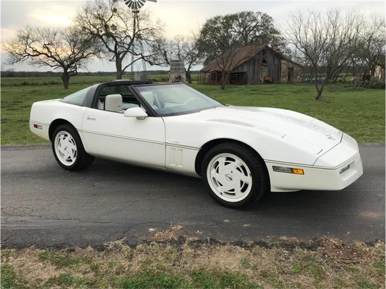 1988 Chevrolet Corvette for sale in Fredericksburg, TX – photo 4