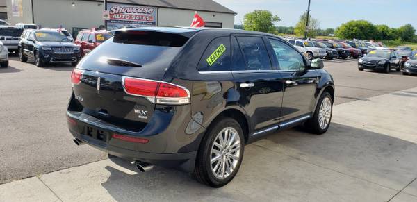 ALL WHEEL DRIVE!! 2011 Lincoln MKX AWD 4dr for sale in Chesaning, MI – photo 4