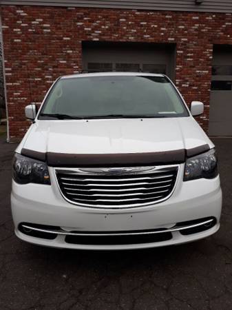 2015 Chrysler Town and Country - - by dealer - vehicle for sale in Prospect, CT – photo 6