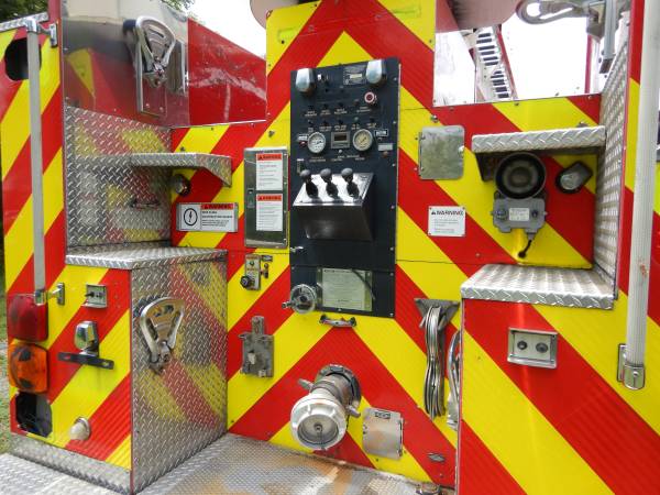 2001 Pierce Quantum 61’ Sky Boom Ladder Pumper Fire Truck 10.8L... for sale in West Palm Beach, FL – photo 10