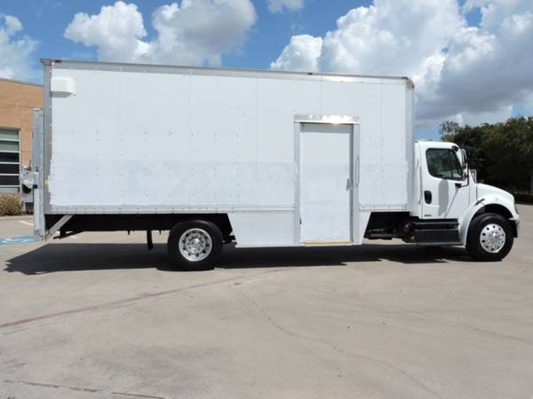 2011 FREIGHTLINER M2 22 FOOT BOX TRUCK with for sale in Grand Prairie, TX – photo 9