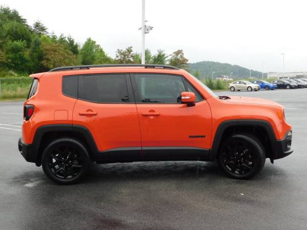 2018 Jeep Renegade Altitude 4x4 4WD Four Wheel Drive SKU:JPH53786 for sale in Johnson City, NC – photo 8