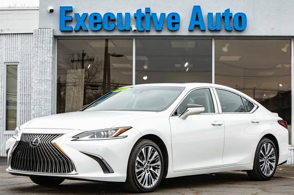 2020 LEXUS ES350 Only 8, 000 Miles! - - by dealer for sale in Smithfield, RI – photo 3