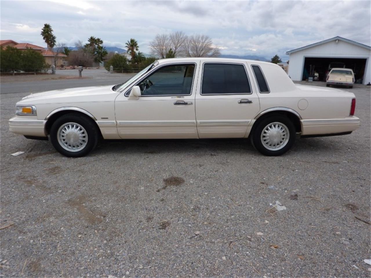 1997 Lincoln Town Car for sale in Pahrump, NV – photo 26