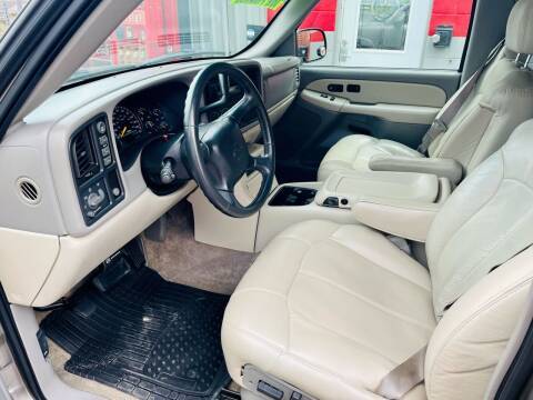 2001 Chev Suburban 4x4 - - by dealer - vehicle for sale in Weslaco, TX – photo 8