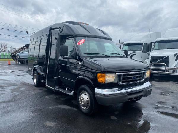 2006 Ford E-Series Chassis E 350 SD 2dr Commercial/Cutaway/Chassis... for sale in Morrisville, PA