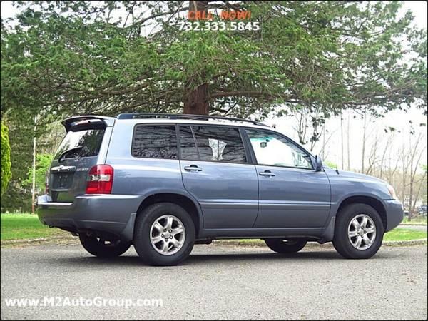 2004 Toyota Highlander Base AWD 4dr SUV V6 w/3rd Row for sale in East Brunswick, NY – photo 4