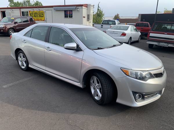 2012 Toyota Camry SE Sedan 4D - - by dealer - vehicle for sale in Tigard, OR – photo 3