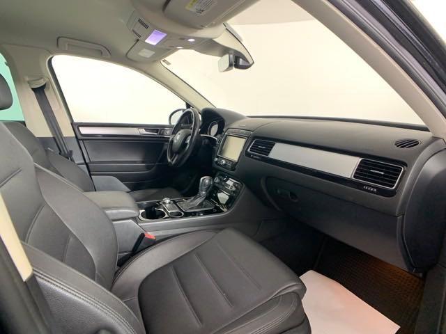 2017 Volkswagen Touareg V6 Sport w/Technology for sale in Atlanta, GA – photo 39