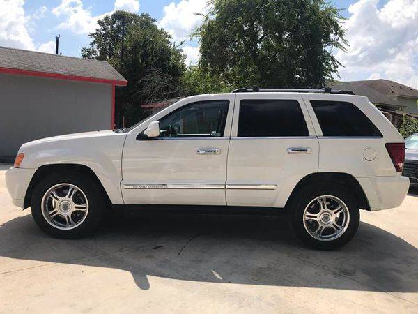 2010 Jeep Grand Cherokee Limited 4x4 4dr SUV EVERYONE IS APPROVED! for sale in San Antonio, TX – photo 4