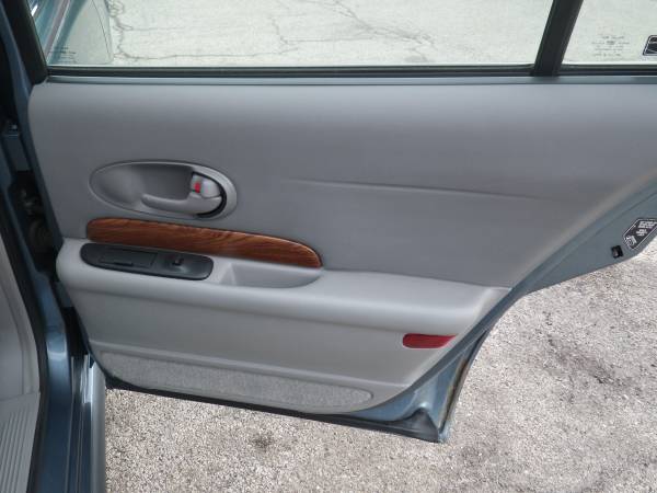 2000 Buick LeSabre Custom. We Can Help You Drive Today! Si Habla!! for sale in WAUKEGAN, IL – photo 19