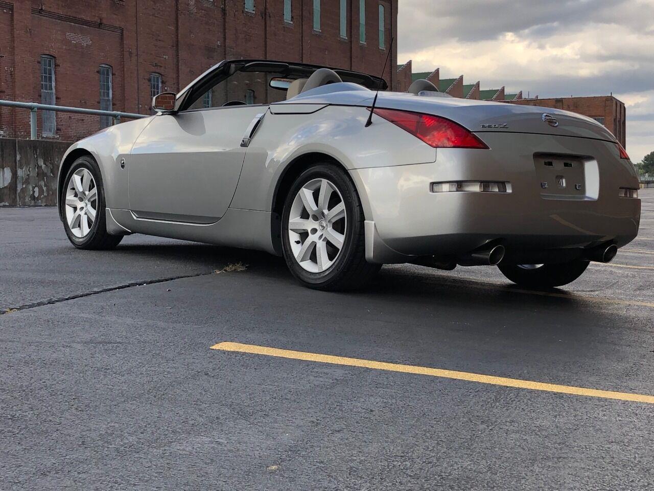 2004 Nissan 350Z for sale in St. Charles, MO – photo 9