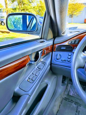 2005 CADILLAC DEVILLE *LOADED*EXTRA CLEAN ⭐ + 6 MONTH WARRANTY -... for sale in Front Royal, District Of Columbia – photo 16