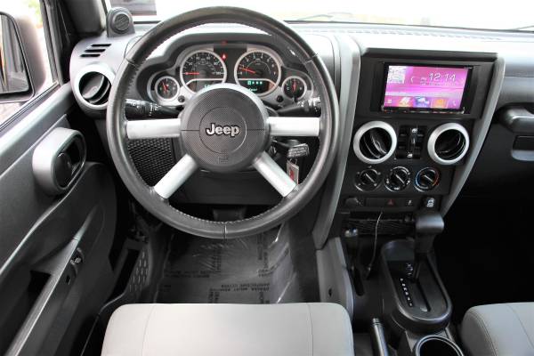 * 2010 JEEP WRANGLER SAHARA UNLIMITED 4X4 * 94k Auto Lifted Clean Fax for sale in Hampstead, MA – photo 15