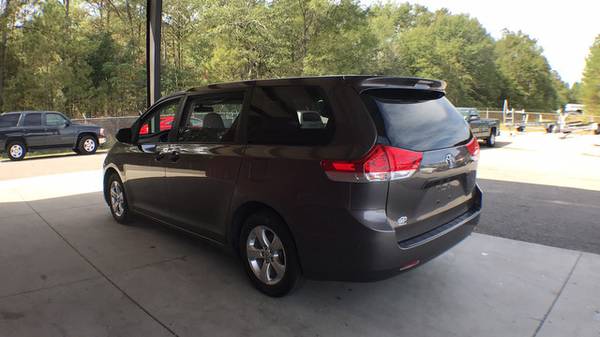 2012 Toyota Sienna - *BAD CREDIT? NO PROBLEM!* for sale in Red Springs, NC – photo 7