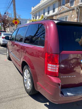 2009 Chrysler Town & Country 25th Anniv Edition - - by for sale in Middle Village, NY – photo 5