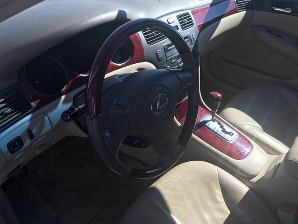 2003 Lexus ES 300 Sedan - - by dealer - vehicle for sale in Bowling green, OH – photo 17