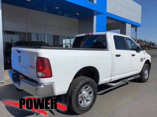 2014 Ram 2500 truck SLT - Bright White Clearcoat for sale in Newport, OR – photo 3