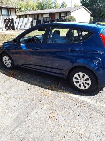 2015 Hyundai Accent 4door Hatchback for sale in kent, OH – photo 4