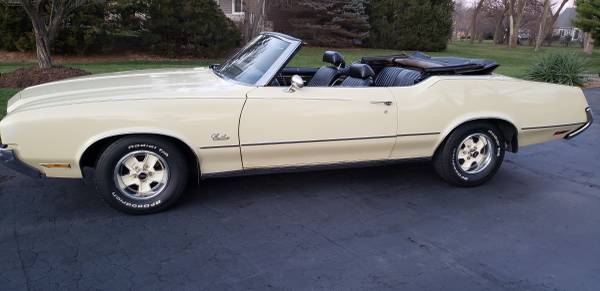 1972 Oldsmobile Cutlass Supreme Convertible - cars & trucks - by... for sale in McHenry, IL