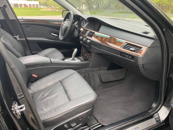 2009 BMW 528 XI Automatic for sale in Crystal Lake, IL – photo 15