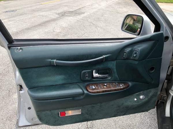 1995 Lincoln Town Car - cars & trucks - by owner - vehicle... for sale in Vero Beach, FL – photo 17