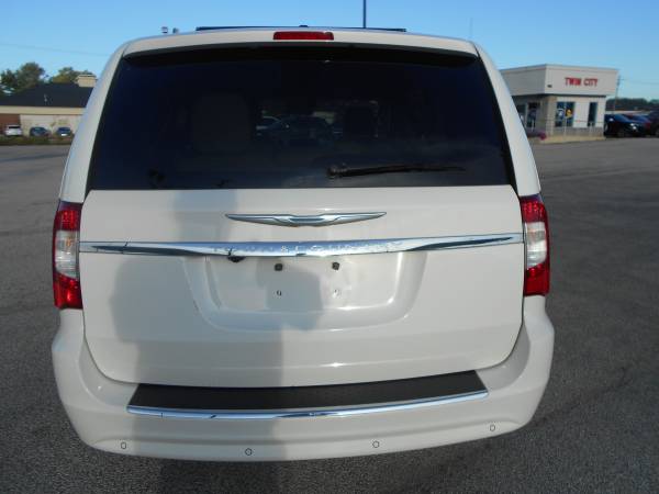2011 Chrysler Town &Country A-1! Can Finance! for sale in Lafayette, IN – photo 8